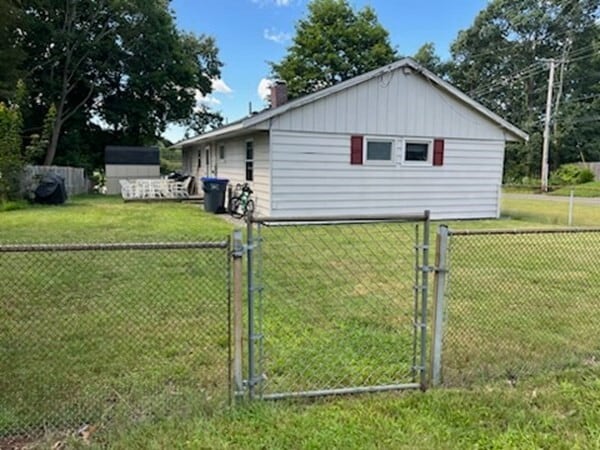 Building Photo - 149 Lyman St