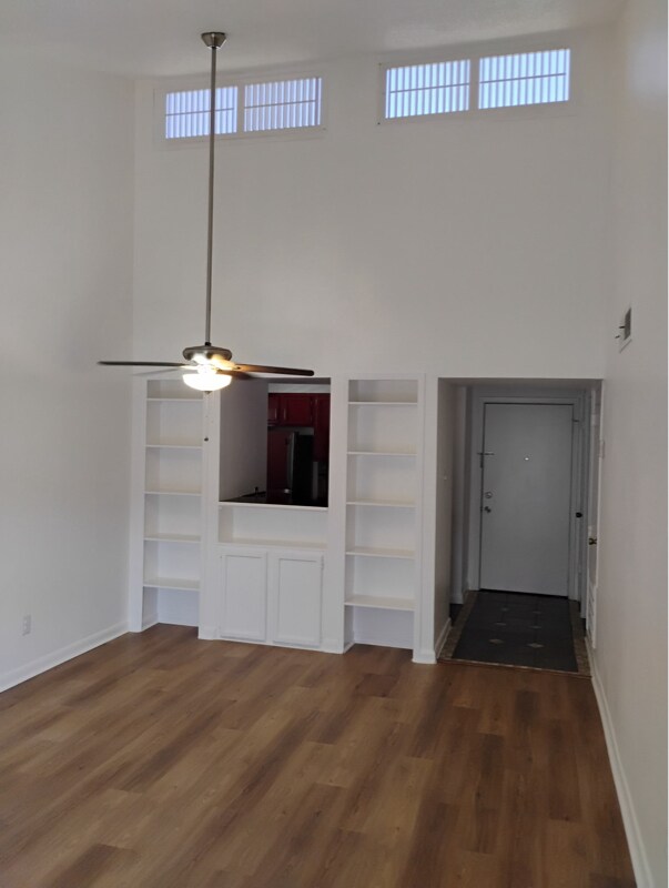 Building Photo - 10075 Westpark Dr