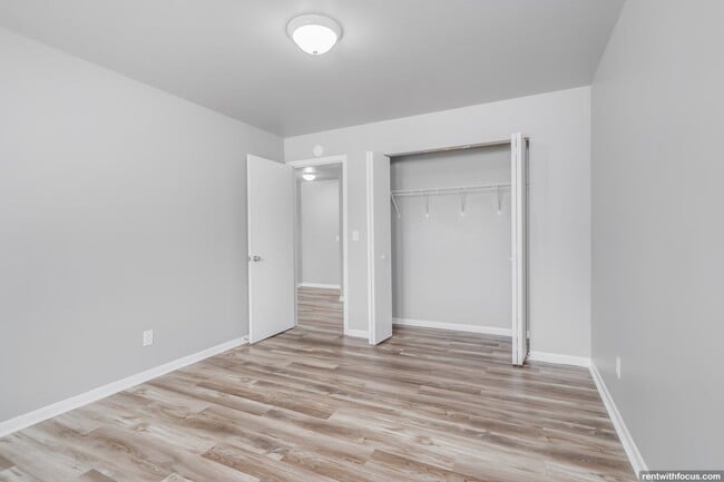 Interior Photo - Clayton Ridge