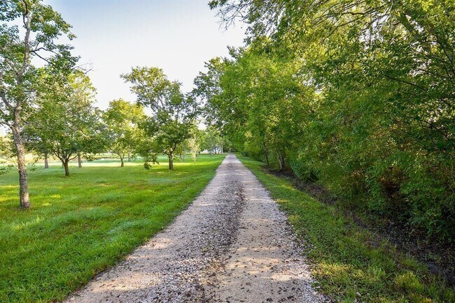 Foto del edificio - 2811 County Rd 64