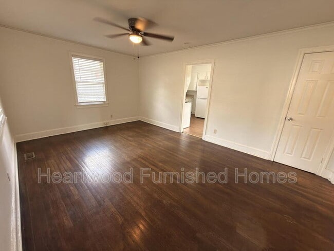 Building Photo - 3708 Hydrangea St