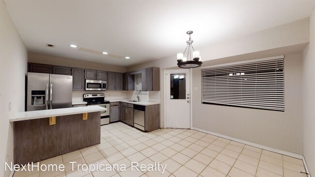 Building Photo - 4 br, 2 bath House - 3510 Bacon Ranch Road