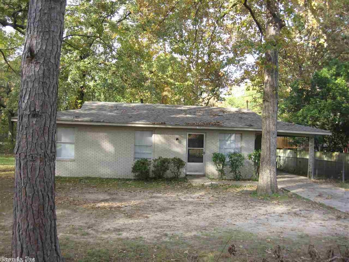 Primary Photo - 11208 Charlotte Dr