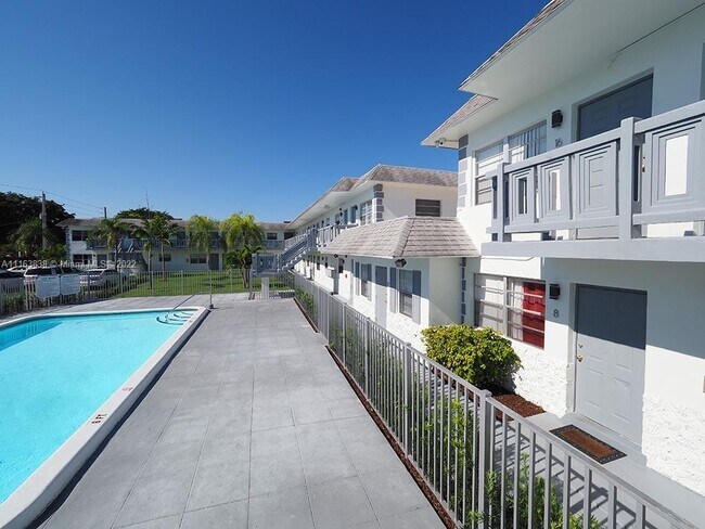 Foto del edificio - 1045 NE 39th Dr