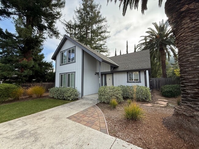 Building Photo - Beautiful Los Gatos Home with Huge Backyard! Coming Soon Available December 8th!