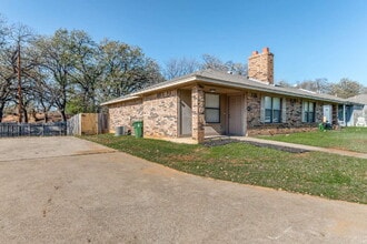 Building Photo - 2540 Windy Pine Ln