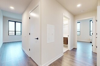 Interior Photo - Roxford at The Crosswalks