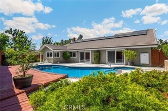 Building Photo - 1426 Alta Mesa Way