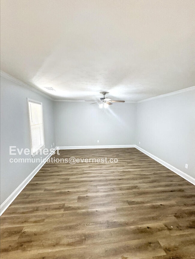 Foto del edificio - 909 Davis St