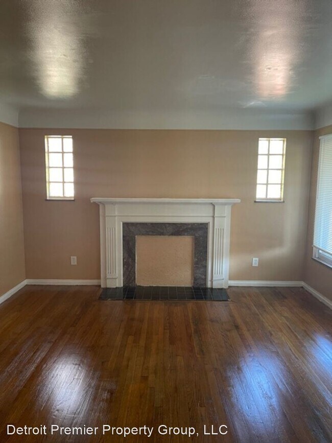 Building Photo - 3 br, 1 bath House - 16727 Patton St
