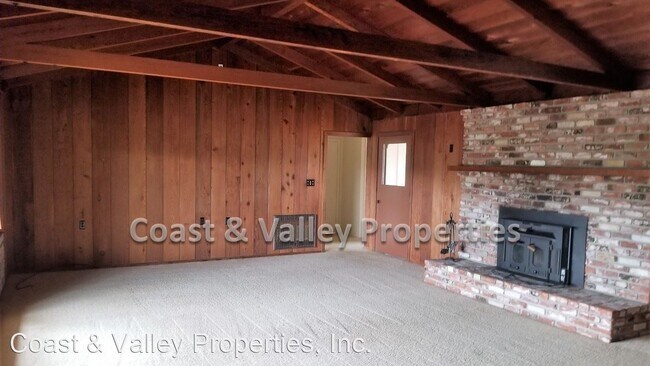 Building Photo - 3 br, 2 bath House - 66 Corral De Tierra Rd.