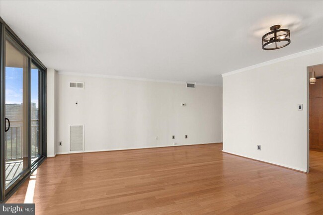 Building Photo - 4620 N Park Ave