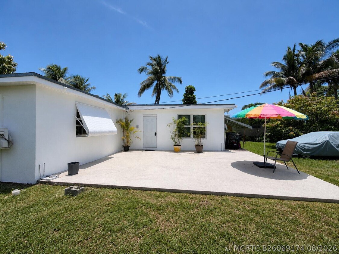 Foto del edificio - 6308 SW 25th St