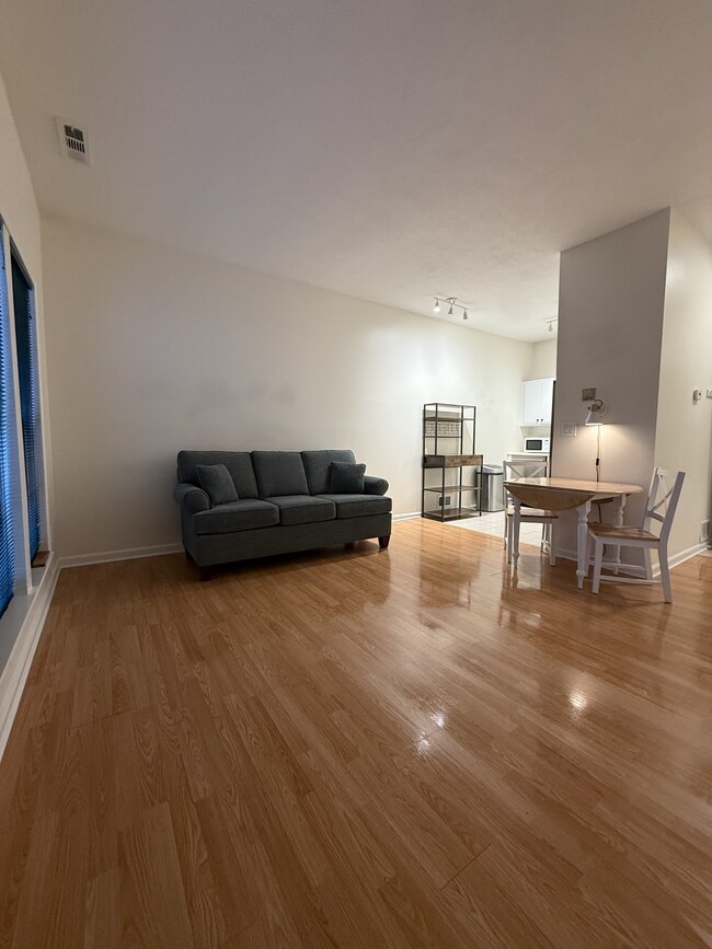 Foto del edificio - 71 Princeton St