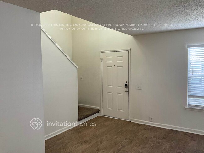 Building Photo - 115 Amber Ridge Dr