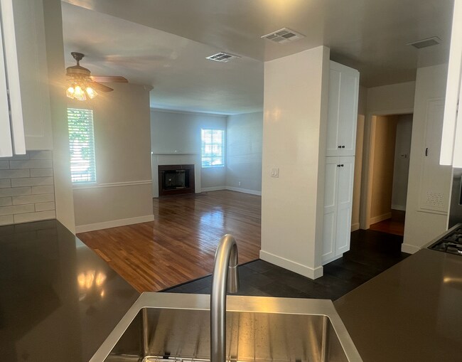 Building Photo - 5417 Bevis Ave