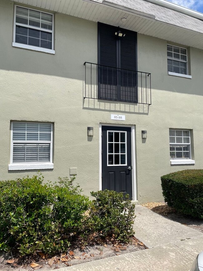 Building Photo - 525 Conway Rd