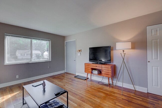 Foto del edificio - 4715 Kirby Ave