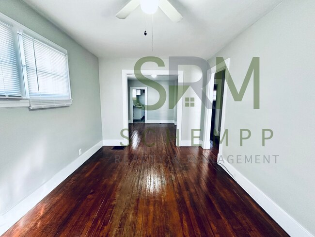 Building Photo - Two Bedroom House with Detached Garage-Section 8 Accepted