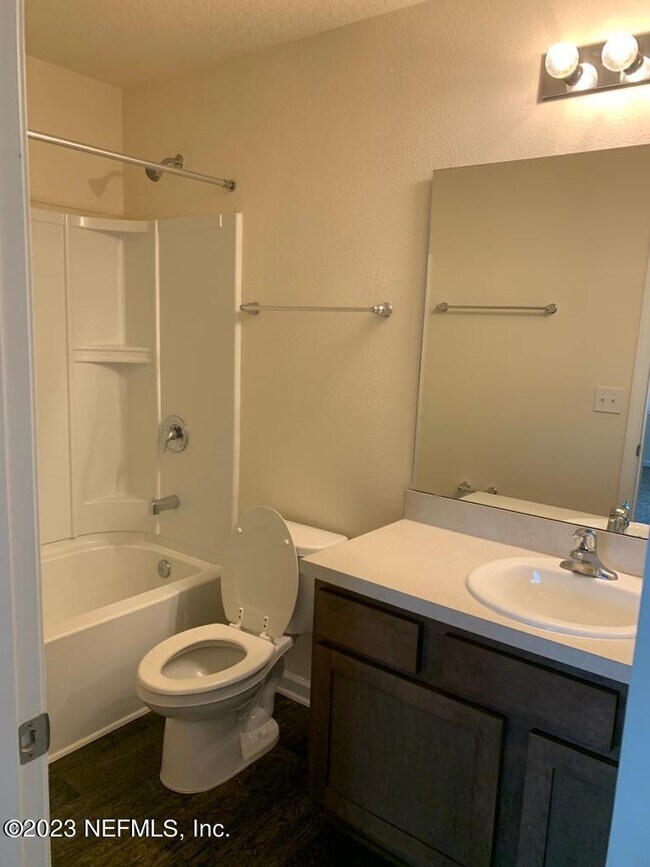 Building Photo - 7912 Echo Springs Rd