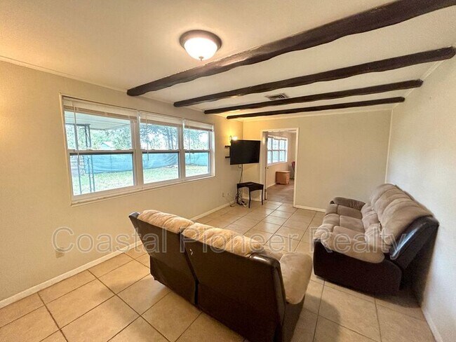 Foto del edificio - 5508 Orient Rd