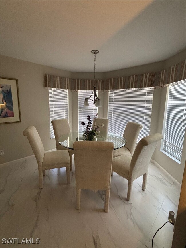 Foto del edificio - 6225 Bellerive Ave