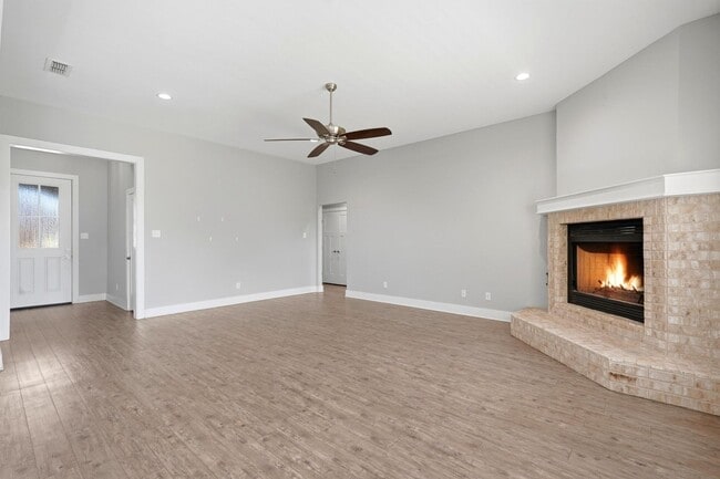 Building Photo - 6609 Desert Willow Tr