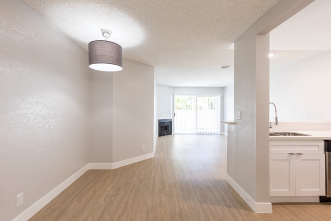 Foto del interior - Spacious 2 Bedroom/2 Bath Apartment in Kor...