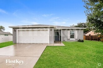 Building Photo - 931 SE Thornhill Dr