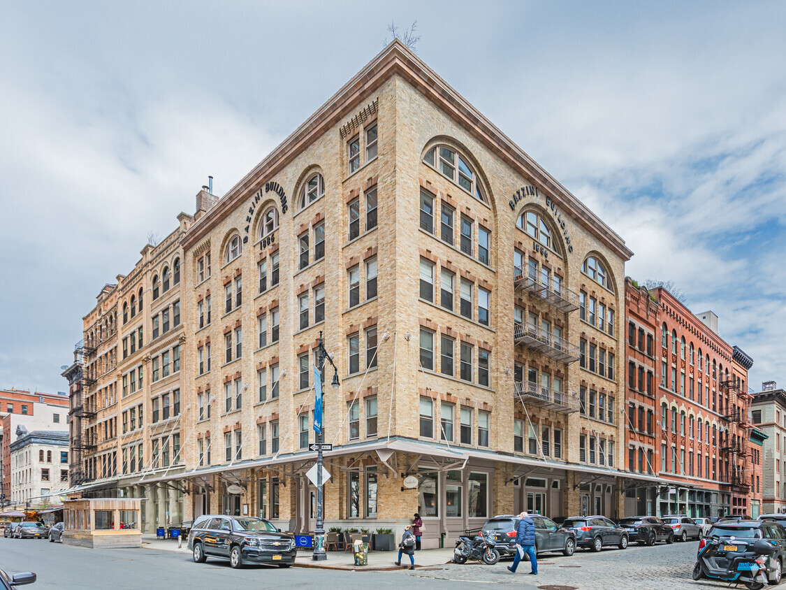 Primary Photo - Bazzini Bldg