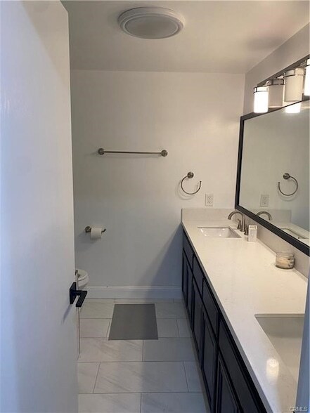 Foto del edificio - 2020 Oakland Hills Dr