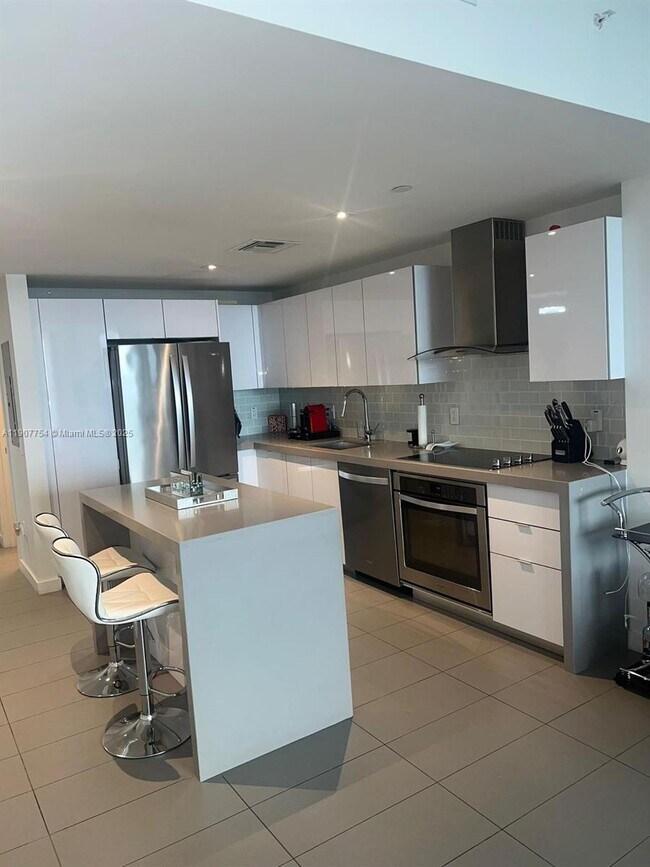 Foto del edificio - 1600 NE 1st Ave