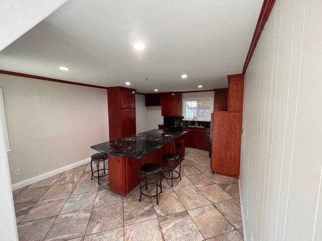 Foto del edificio - 8216 Glade Ave