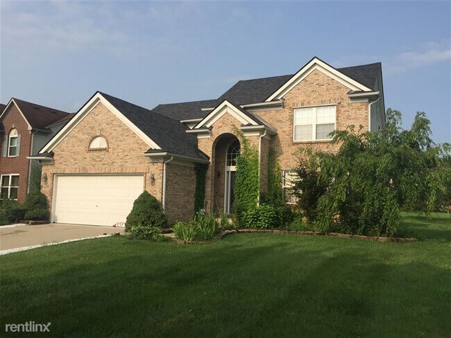 Foto del edificio - 4154 Crystal Creek Dr
