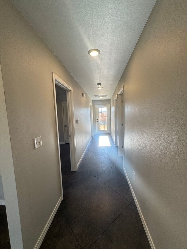 Foto del edificio - 3/2/1 Fabulous new build 2025 1/2 off special 1st month's rent