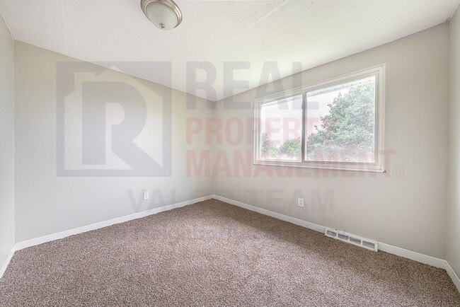Building Photo - 3060 Charles Carr Pl