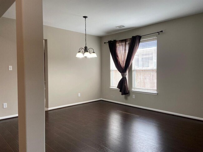 Building Photo - 16826 Tree Star Ln