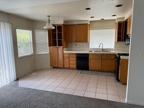 Building Photo - 418 Kinsmill Ct