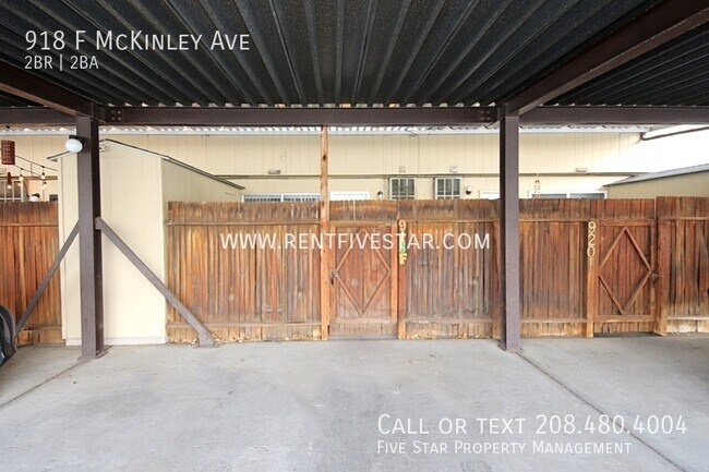 Foto del edificio - 918 F McKinley Ave-