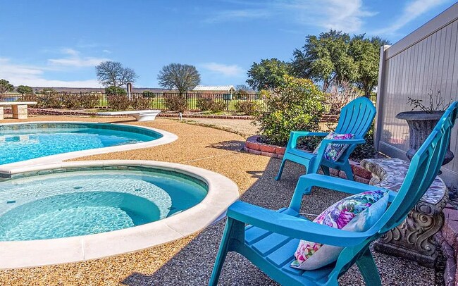 Foto del edificio - 15557 County Road 4052