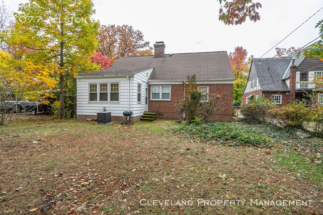 Building Photo - Cozy 3 Bedroom Cleveland Hts Home