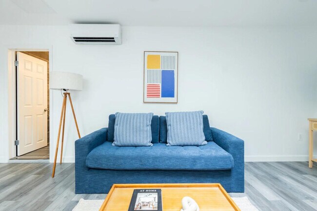 Foto del edificio - 179 E 102nd St