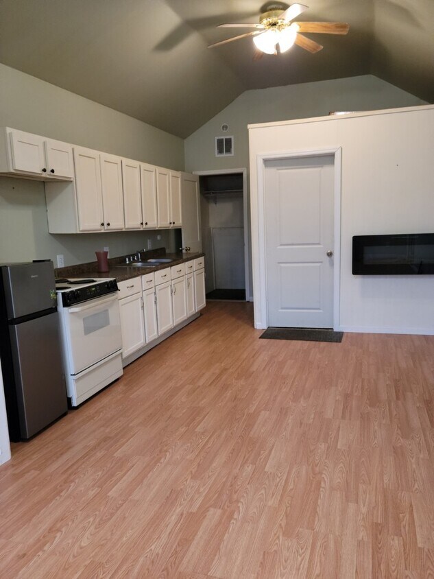 Foto principal - 921 1st St