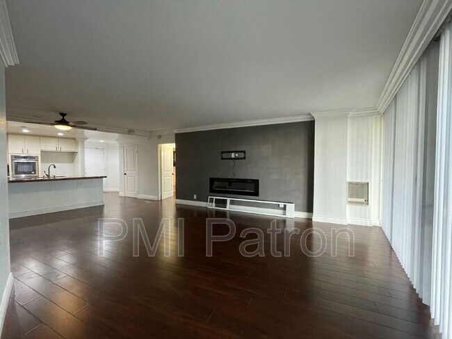 Foto del edificio - 700 E Ocean Blvd