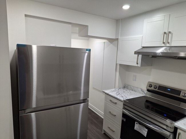 Building Photo - 75 Cobriza Cres