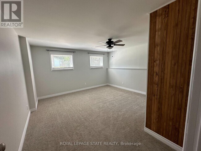 Building Photo - 36 Inglewood Ct