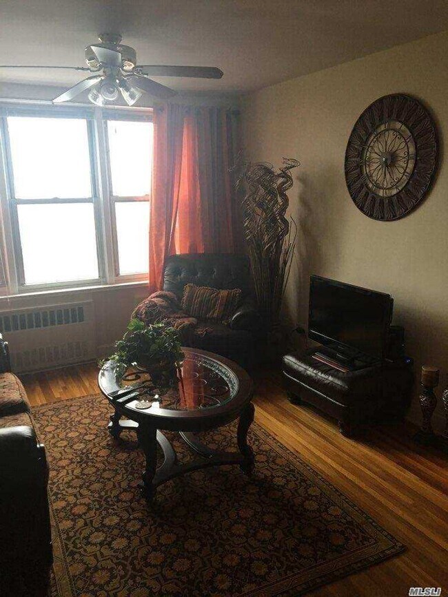 Foto del edificio - 720 E 31st St