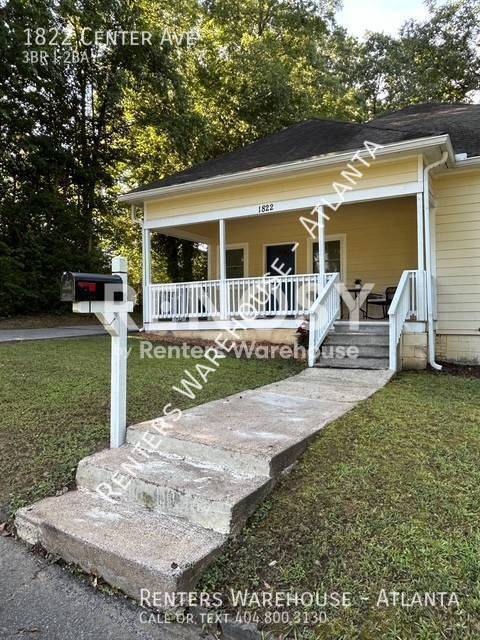 Photo - 1822 Center Ave- House