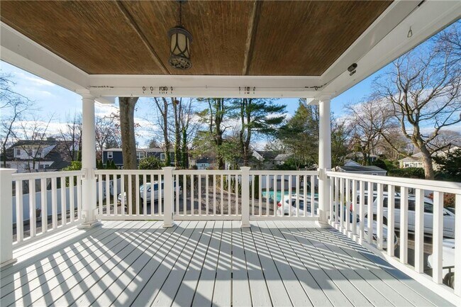 Foto del edificio - 1320 Mamaroneck Ave
