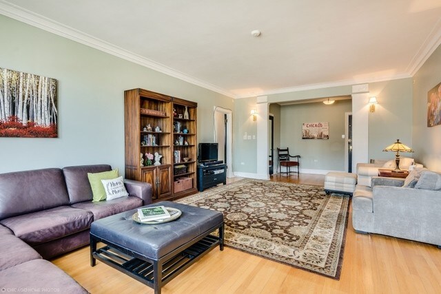 Foto del edificio - 1765 E 55th St